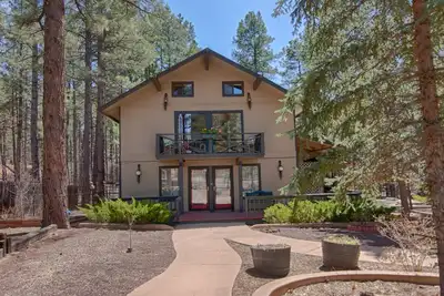 Image de Spacious Mountain Chalet next to hiking trails