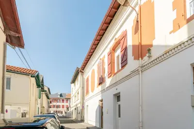 Image de Maison de pêcheur, triplex au cœur du quartier d'Espagne à 200m de la plage