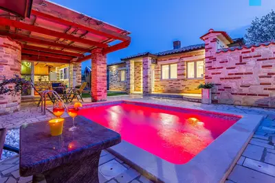 Maison confortable à Medulin avec sauna