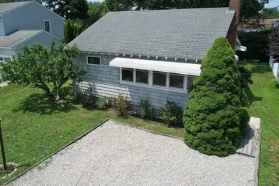 Image de Cozy cottage in lovely Bonnet Shores