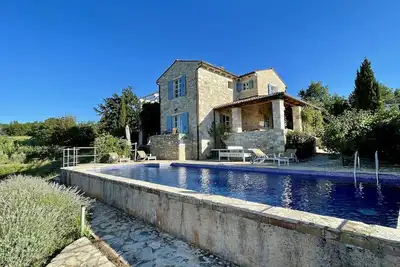 Image de Villa Inmitten von Olivenbäumen und Wein