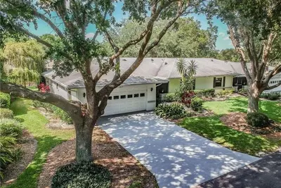 Image de Furnished Gated Home, (5) pools, (1) 55+ renter, Pet 25#, many actvities, sports