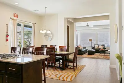 Image de Coral Oasis at Coral Ridge, 2 Community Pools, Snowcone Machine