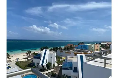 Spacious condo on the beach with pool