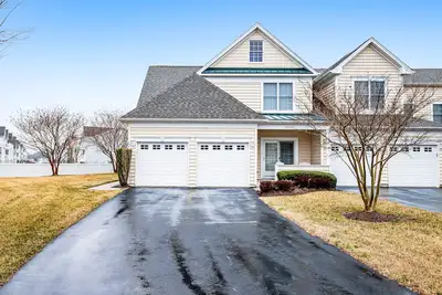 Image de Bayside Bethany Lakes retreat with pool access, screened patio & fast WiFi