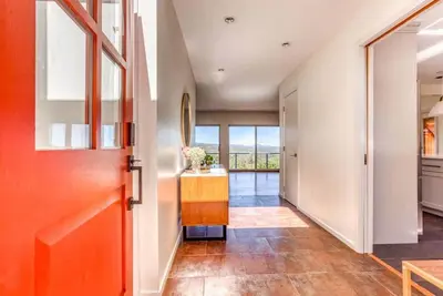 Image de Panoramic Views, Indoor Pool by Evergreen Home