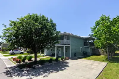Image de *Blue Palm Townhome* w/ Gulf view / Walk to beach/seafood