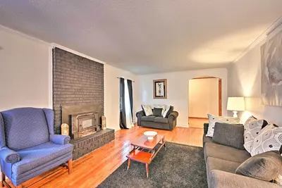 Image de Blounts Creek House w\/ Yard - Pets Welcome!