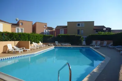 Image de Maison dans résidence avec piscine, tennis et terrain de pétanque