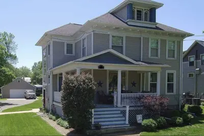 Image de Spacious home with extras for your Air Venture week! Sleeps up to 10.