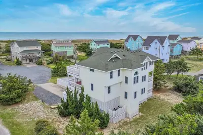 Image de Summer Savings - Semi-Oceanfront Home w/ Pool, Hot Tub, Game Room, Beach Nearby