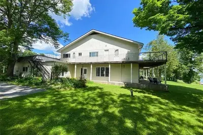Image de Lakefront property - Lake Sparrow Guest House