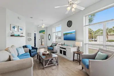 Image de Bronze Star by the Sea | Newly Renovated