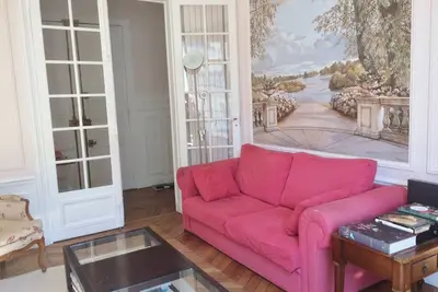 Image de Batignolles - Paris 17e - Appartement calme et ensoleillé - 4 couchages