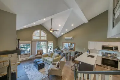 Image de Marble Canyon 4 Bedroom Townhome: Unit 403 P1 *Pet Friendly