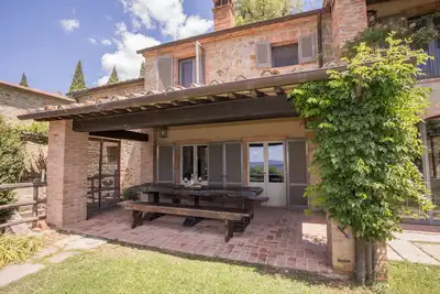 Image de Private villa with pool with panoramic view inside organic wine resort