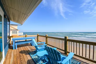 Image de \"Sea Rie-Treat\" - 3 Bedroom Oceanfront Home in North Topsail Beach
