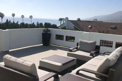 Image de Special Offer To Malibu Fire Victims. Views, beach, spa, pool table, ping pong, Bbq