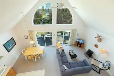 Image de Little Traverse Lake Chalet, 2 person kayak and row boat