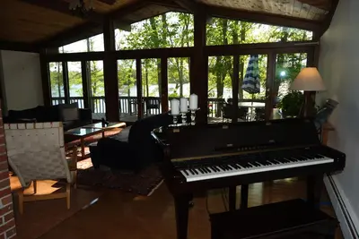 Image de Private Waterfront Home- Get Away for 2+ Weeks