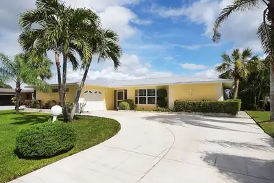 Image de Seaside Villa Lemon Bay - For families and enthusiastic boaters