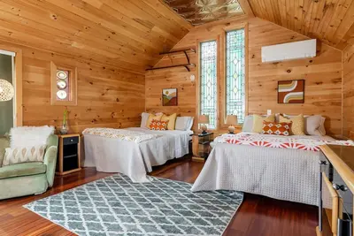Upper Bunk - Ada accessible suite at New Park Event Venue