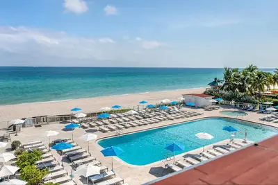 Image de Great Location, Superb Stay! 2 Great Units at Marco Polo Beach Resort, Near Aventura Mall