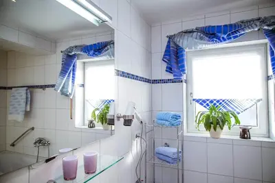 Image de Cozy vacation apartment with beautiful conservatory (95 sqm)