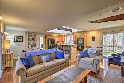 Image de Pet-Friendly Cabin w/ Dock on Claytor Lake!