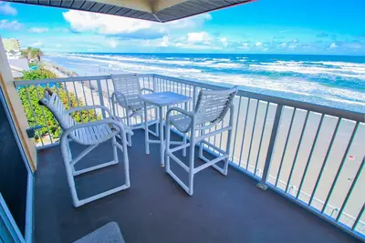Image de Stunning Oceanfront Views from 3rd Floor Corner Unit on No-Drive Beach