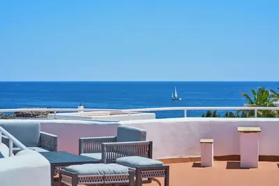 Image de Villa im Ibizenkischen Stil für 12 Personen, Strandnah in Cala Dor zu Mieten