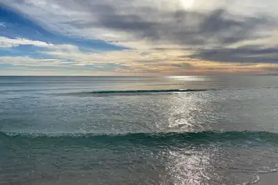 Image de On The Beach straight on amazing view!