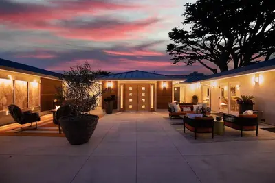 Image de Spacious Carmel Beach Home