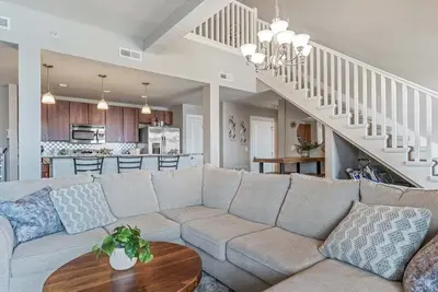 Image de Spacious 3 Br 2 Bath Loft Condo in Grand Landing