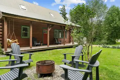 Image de Log Cabin - Dog Friendly, Near Disc Golf & Hiking