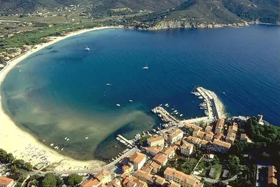 Image de Three-room apartment 4/6 beds Carlotta 200 meters from the center of Marina di Campo
