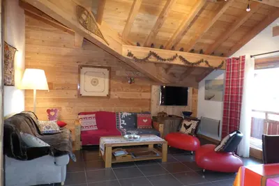 Image de Spacieux appartement de qualité dans petite copropriété récente avec garages