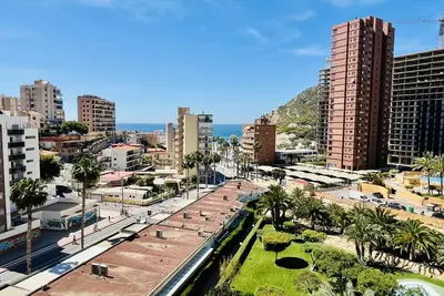 Image de A796 - Appartement complet avec climatisation, garage et piscine en face de la plage