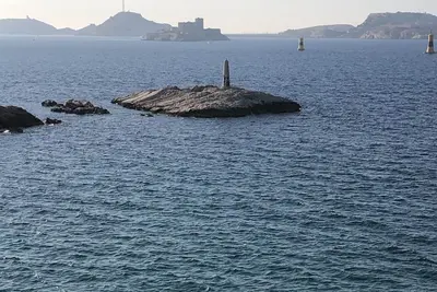Image de Appartement  bonneveine lapin blanc 400 m de la mer 4 personnes 68m2