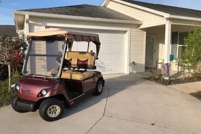 Image de 2 Bedroom Courtyard Golf Cart Great Location The Villages Fl