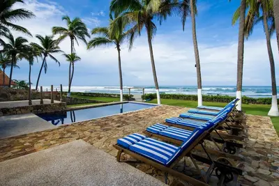 Image de Villa near beach with ocean views