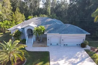 Image de Amazing Cape Haze Location - picturesque setting, pool, community kayak launch