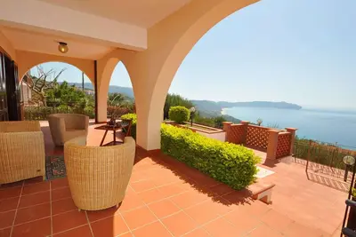 Villa a Pisciotta Id 676
