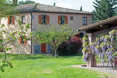 Image de Gîte en Peccioli avec terrasse, climatisé, piscine avec coin jacuzzi, pour enfants