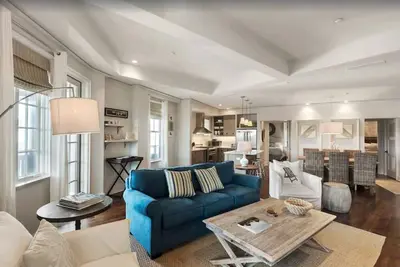 Image de Aurora Beachy - Parkside Rosemary Beach