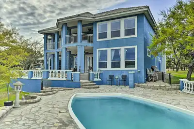 Image de Sprawling Mico Retreat w\/ Panoramic Views!