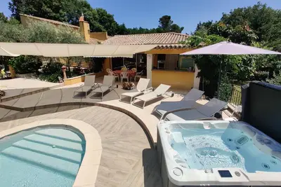 Image de Villa ****, Piscine et Spa, nature et quiétude