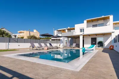 Image de South Beach Villas - 3 bedroom sea view with heated pool