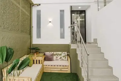 Image de Scarlet house with 8 bedrooms in Lleras park