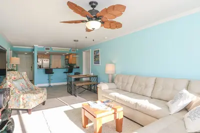 Image de Amazingly Relaxing and Convenient Sleeps 6 With Pool! ! !